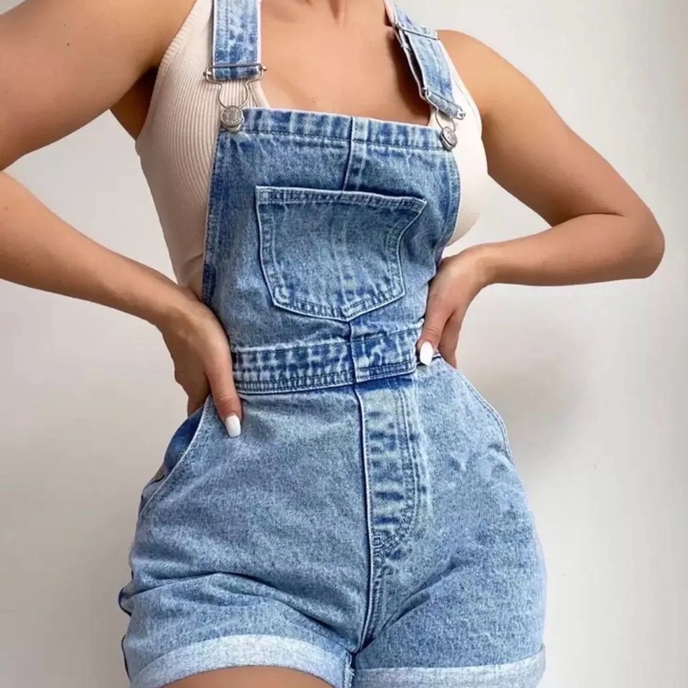 SHEIN Light Wash Denim Short Overalls Romper